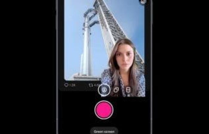 منصة X تطلق ميزة فيديوهات رد بأسلوب TikTok على iOS
