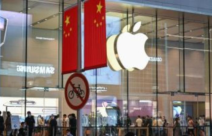 أبل تعلن عن إغلاق ثلاثة متاجر لها فى الولايات المتحدة