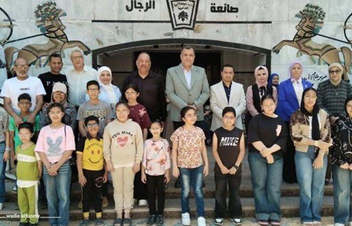 تسليم 778 نظارة طبية لطلاب مدارس دمياط