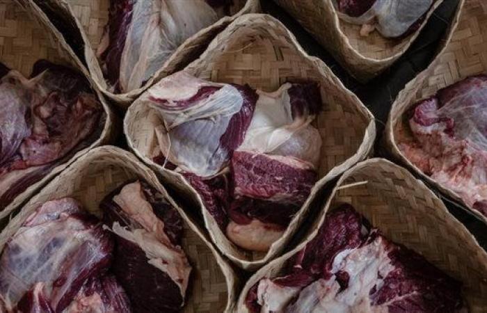 وزارة الأوقاف تسلِّم الدفعة الثانية من لحوم الأضاحي في 21 محافظة