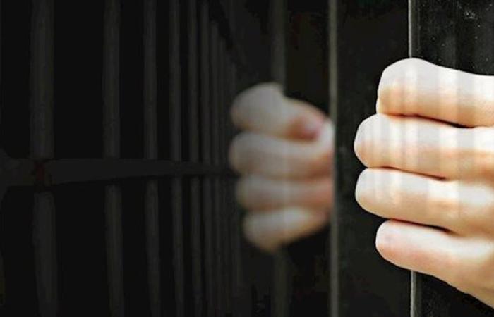 ضبط المدير المسؤول عن كيان تعليمي وهمي للنصب على المواطنين بالدقي