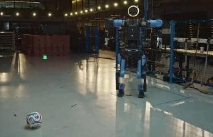 روبوت أطلس يتعلم مهارات كرة القدم عبر مشاهدة مباريات كأس العالم
