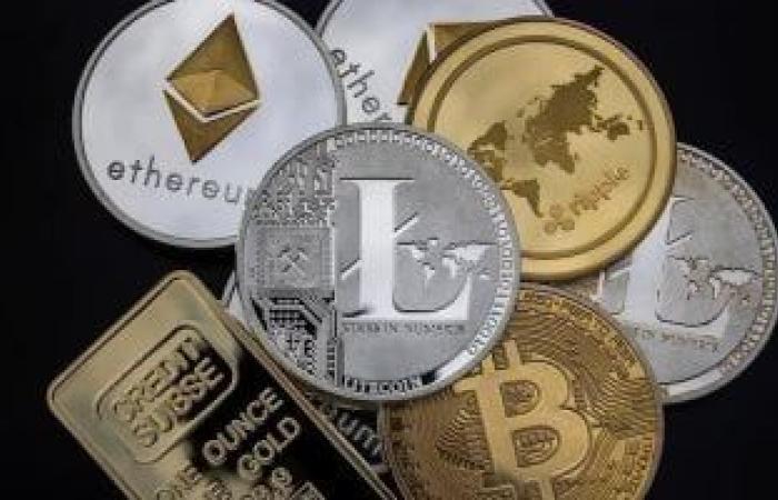 بيتكوين تتداول قرب 66 ألف دولار والأسواق تترقب أسعار الفائدة