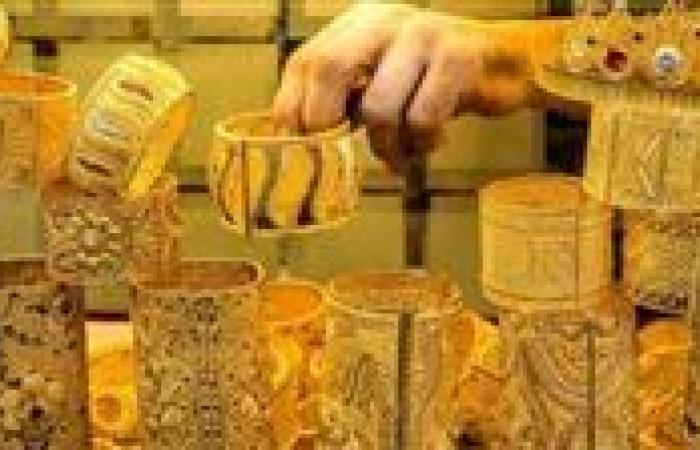 عاجل| مفاجأة غير متوقعة في أسعار الذهب الآن في مصر.. أعرف بكام